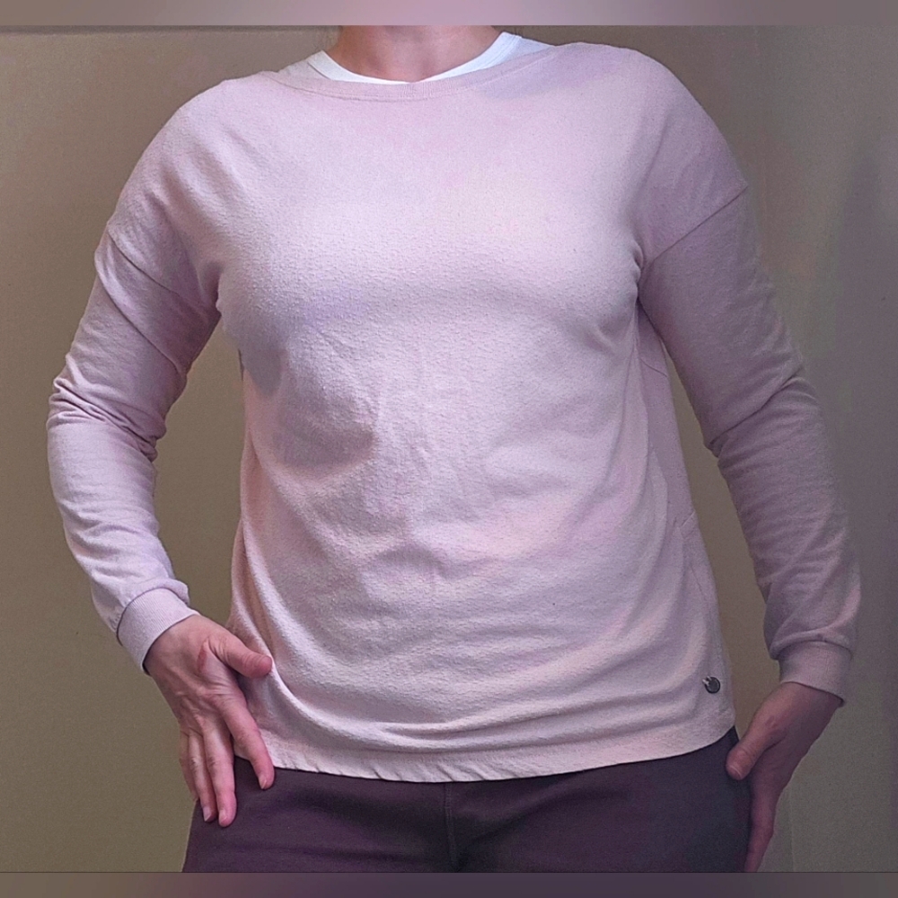 Roxy. Yoga top. Long sleeves.  CrissCross open back. Baby pink. Size US8.